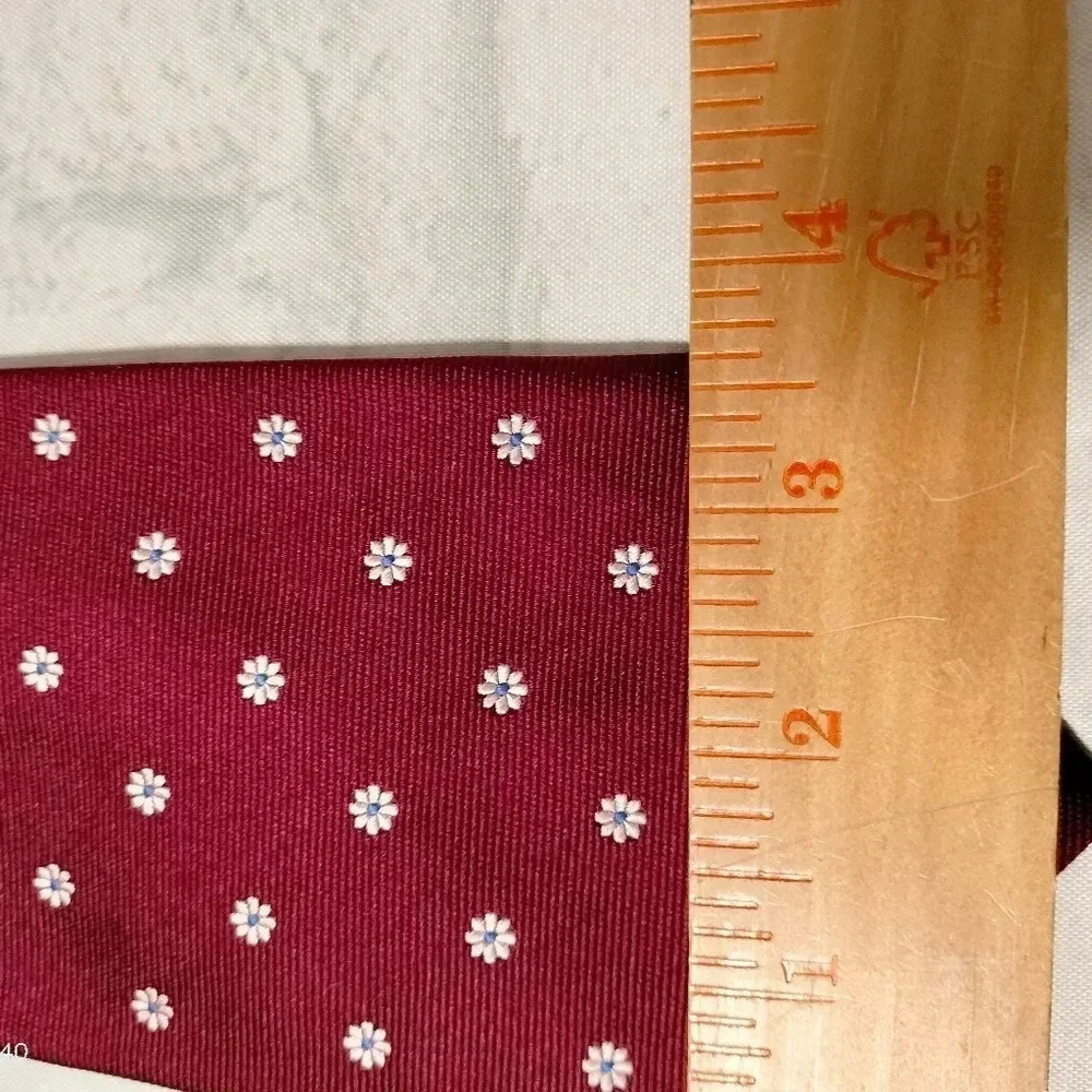 Lands End Men's Tie Maroon White Floral Silk Handsewn Long Imported Fabric